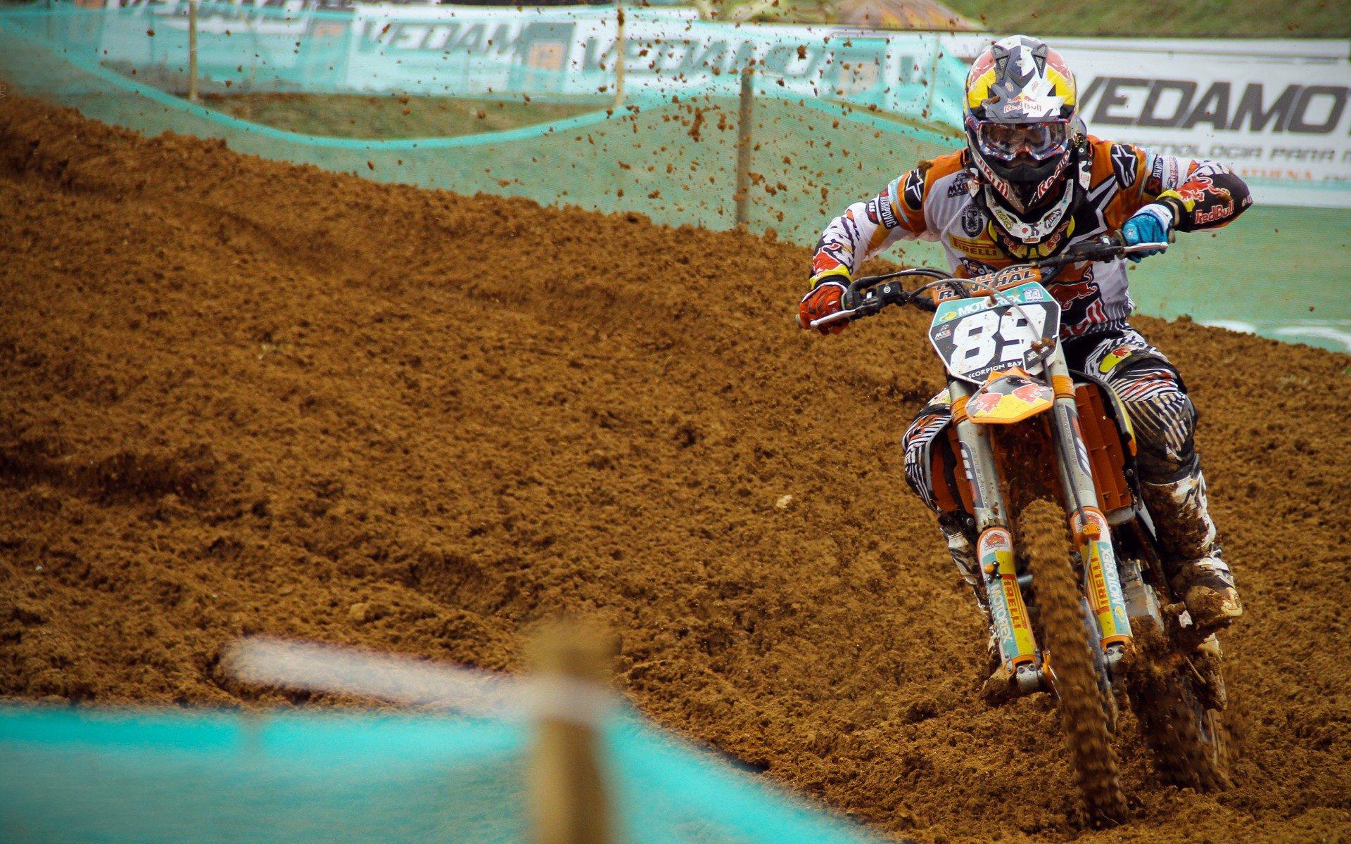 夜读，三战失十七球防线崩裂，铿锵玫瑰深陷泥沼亟待重生